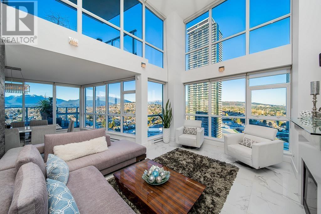 280X 4400 BUCHANAN STREET, Burnaby, British Columbia
