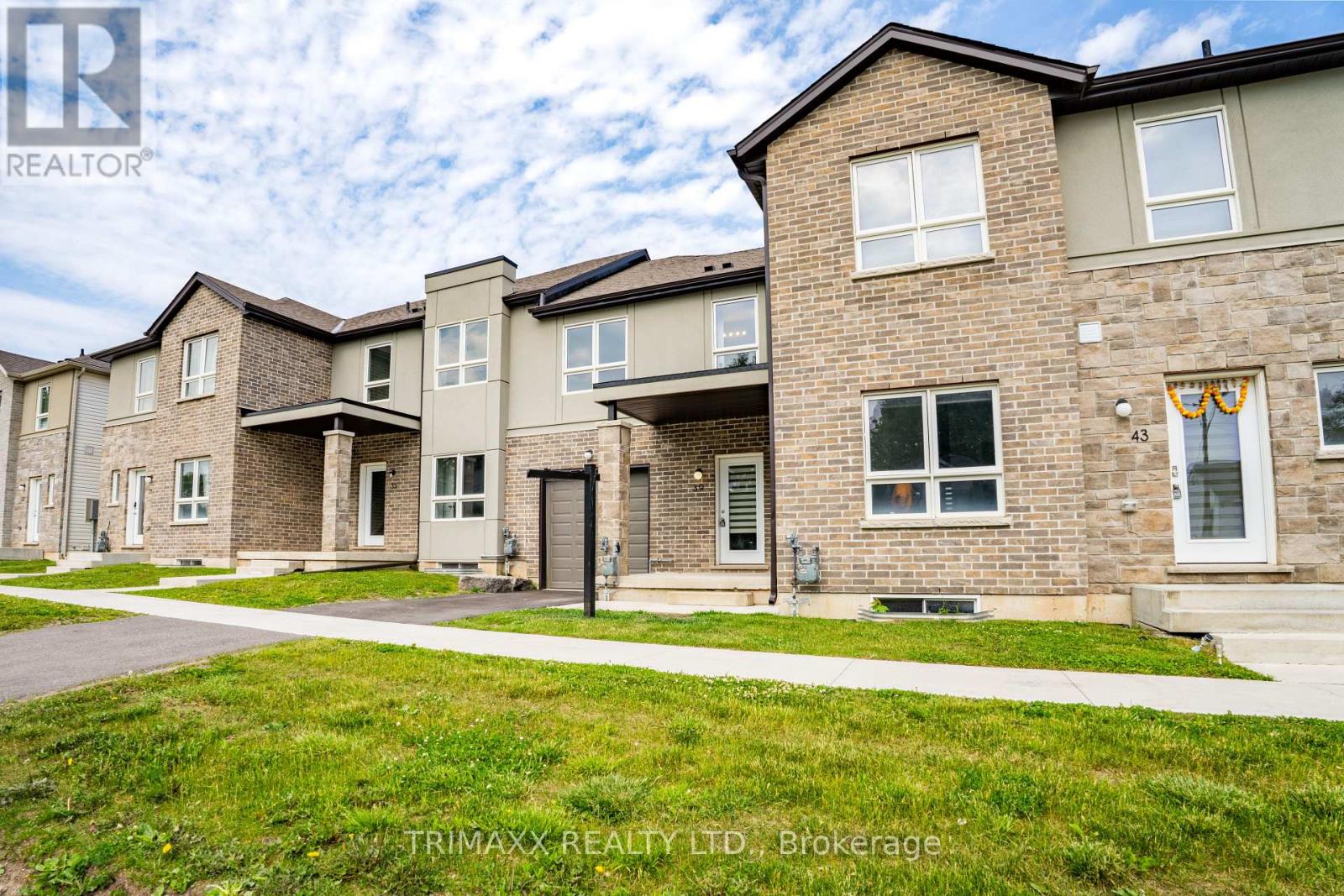 Property at 39 PERENACK AVENUE image 3