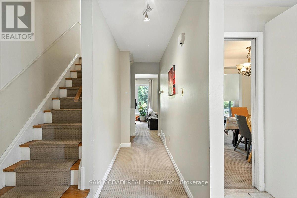1211 Eighth Line, Oakville, Ontario  L6H 2H2 - Photo 18 - W12227999