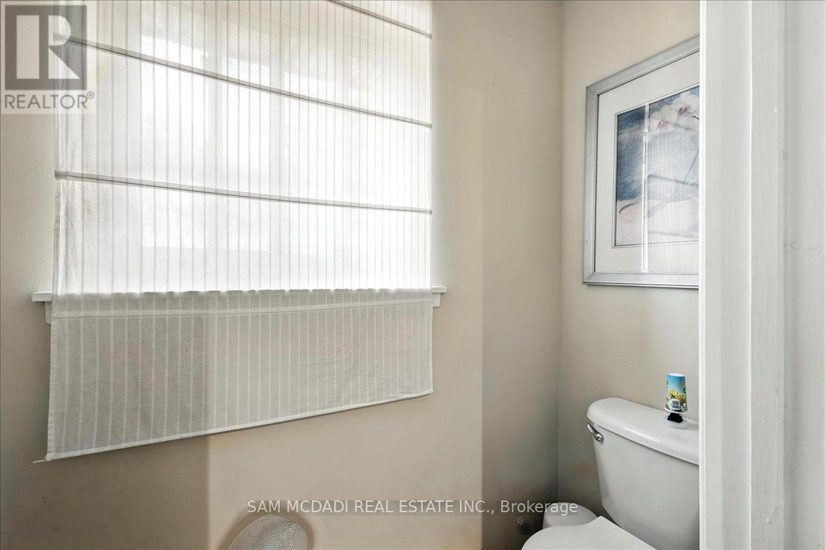 1211 Eighth Line, Oakville, Ontario  L6H 2H2 - Photo 20 - W12227999
