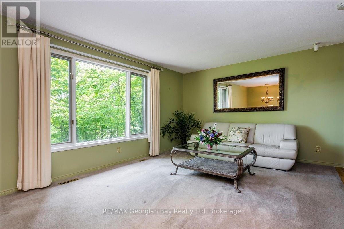 31 Lakeview Crescent, Tiny, Ontario  L9M 1R2 - Photo 11 - S12228049