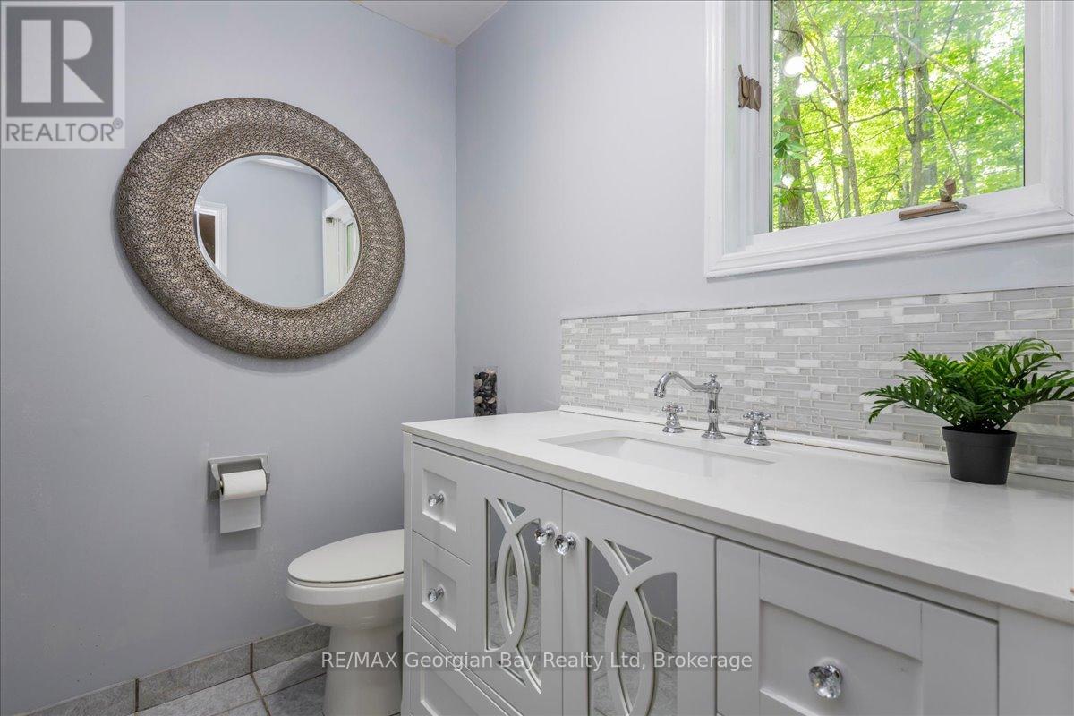 31 Lakeview Crescent, Tiny, Ontario  L9M 1R2 - Photo 20 - S12228049
