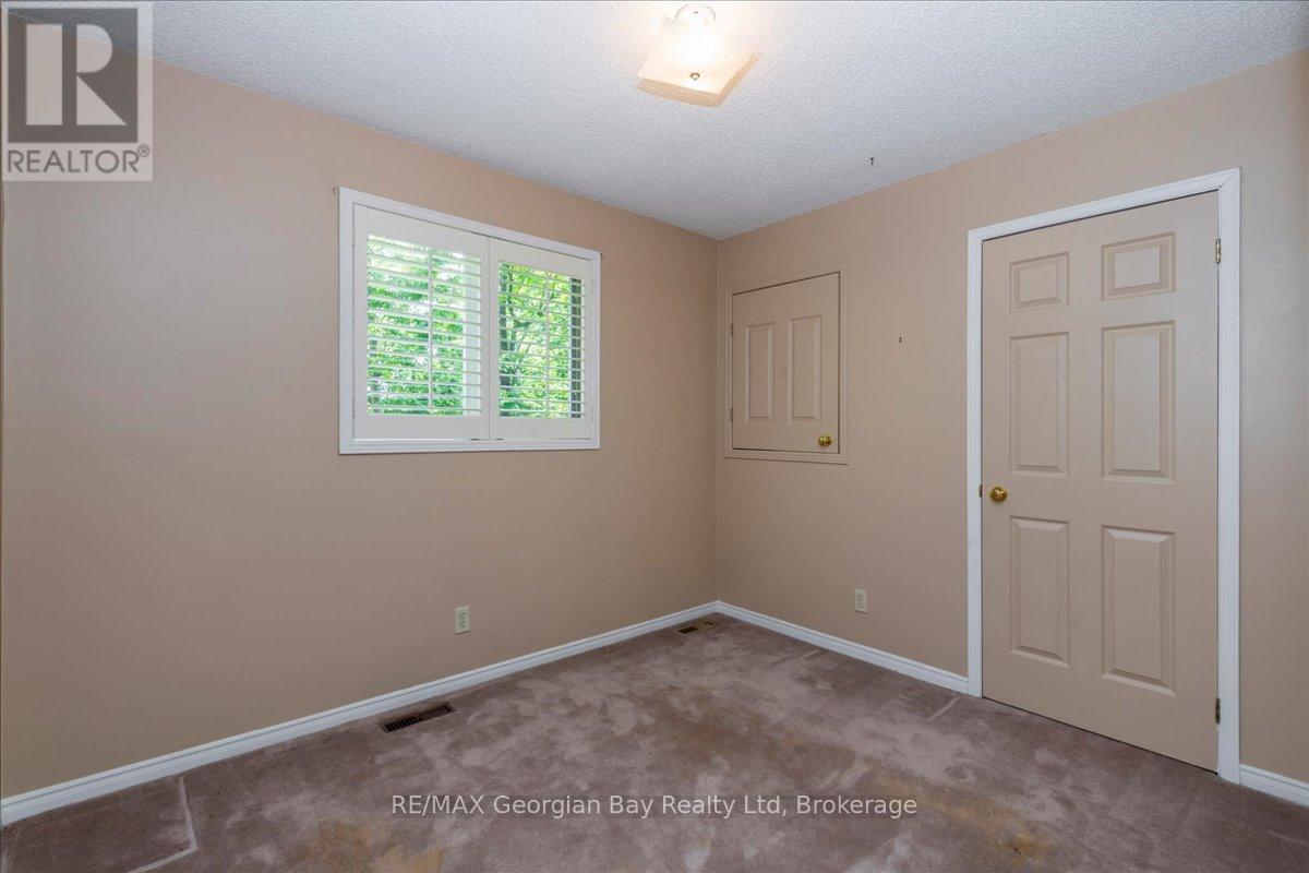 31 Lakeview Crescent, Tiny, Ontario  L9M 1R2 - Photo 23 - S12228049