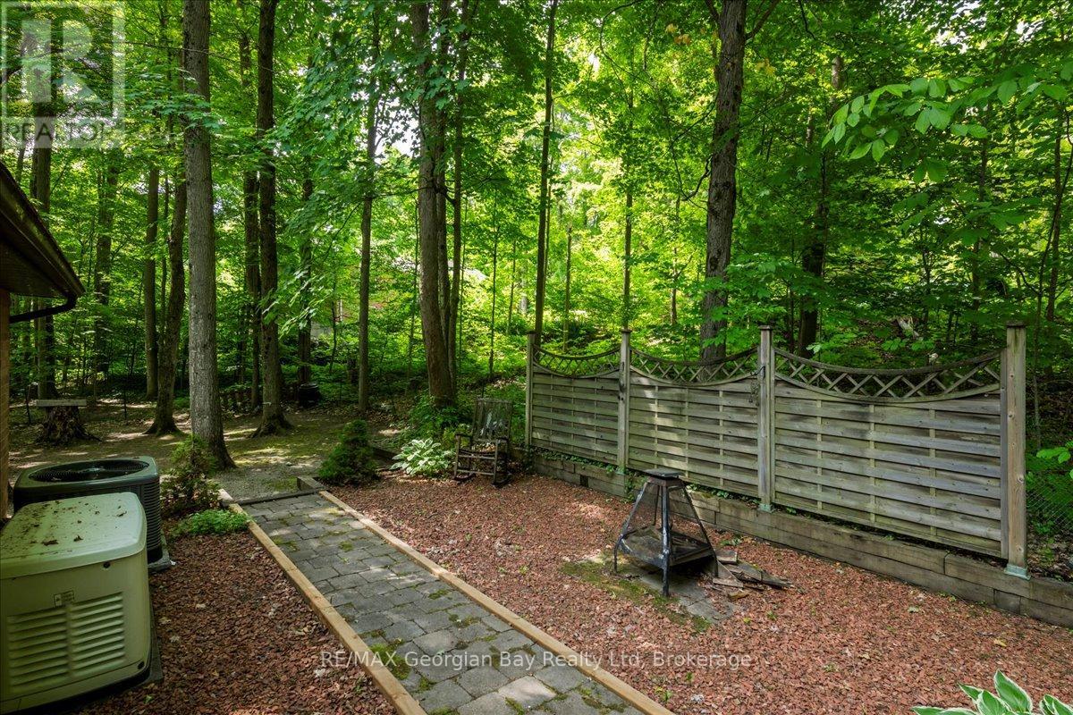 31 Lakeview Crescent, Tiny, Ontario  L9M 1R2 - Photo 33 - S12228049