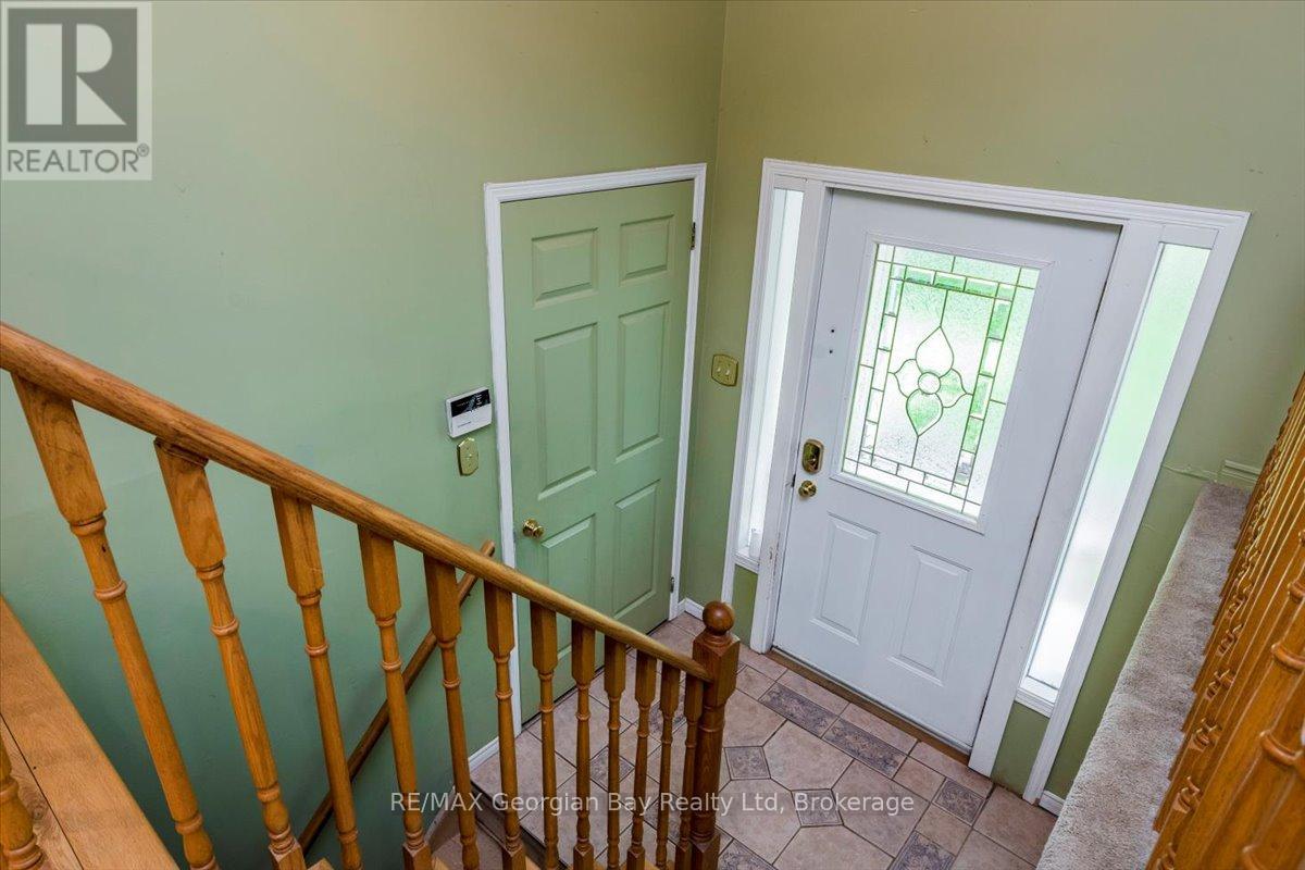 31 Lakeview Crescent, Tiny, Ontario  L9M 1R2 - Photo 9 - S12228049