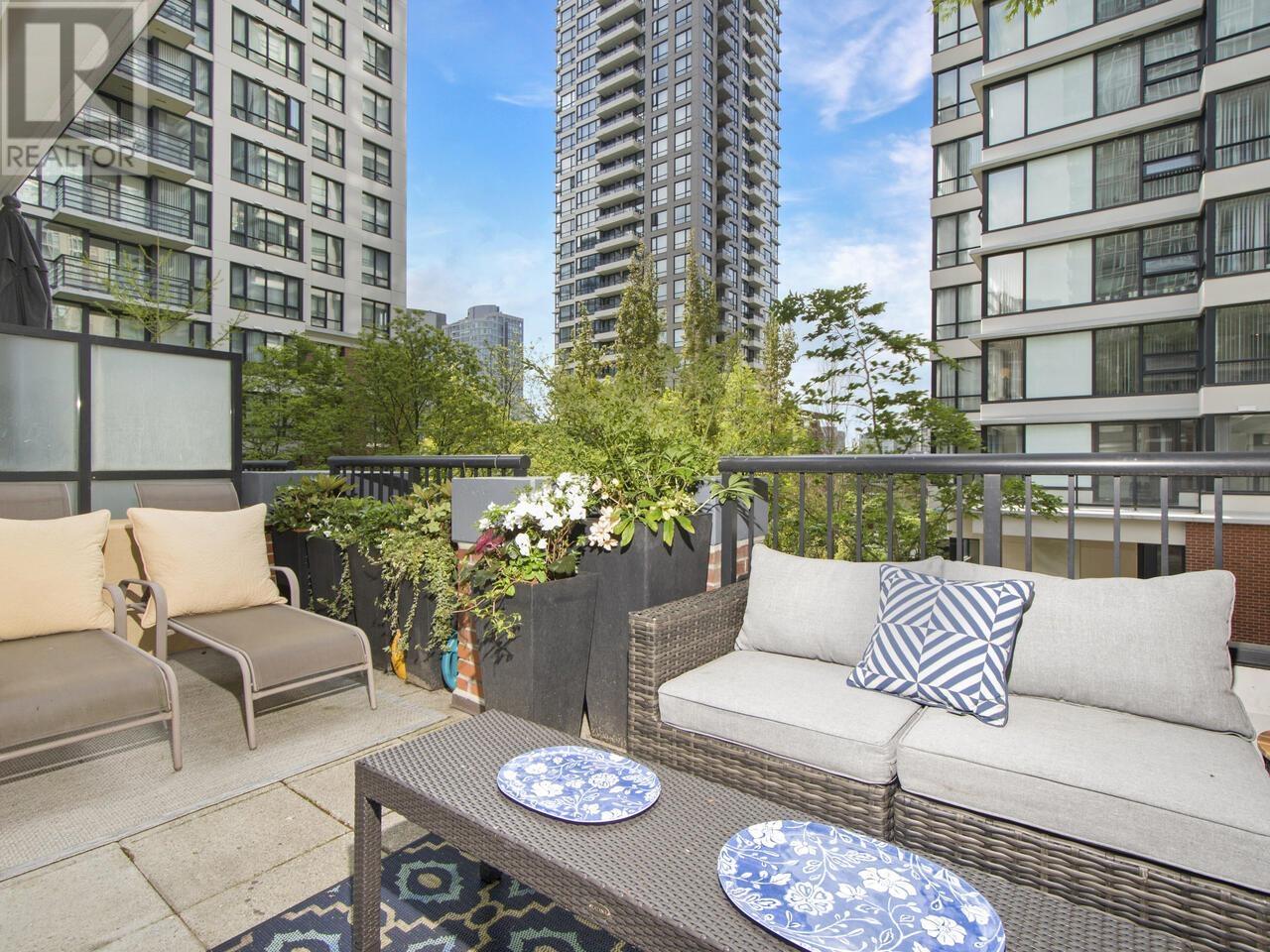 Property at 378 SMITHE STREET image 1