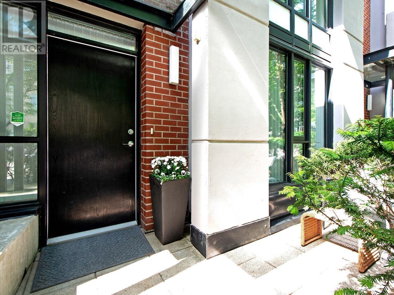 Property at 378 SMITHE STREET image 3