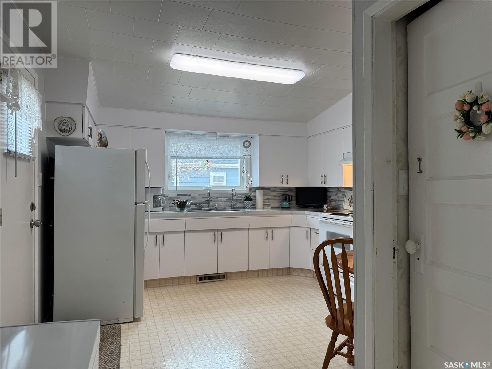 510 7th Street E, Wynyard, Saskatchewan  S0A 4T0 - Photo 17 - SK008933