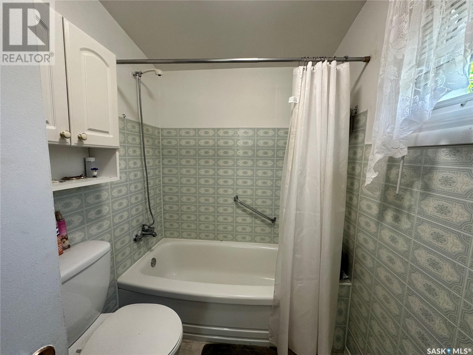 510 7th Street E, Wynyard, Saskatchewan  S0A 4T0 - Photo 15 - SK008933