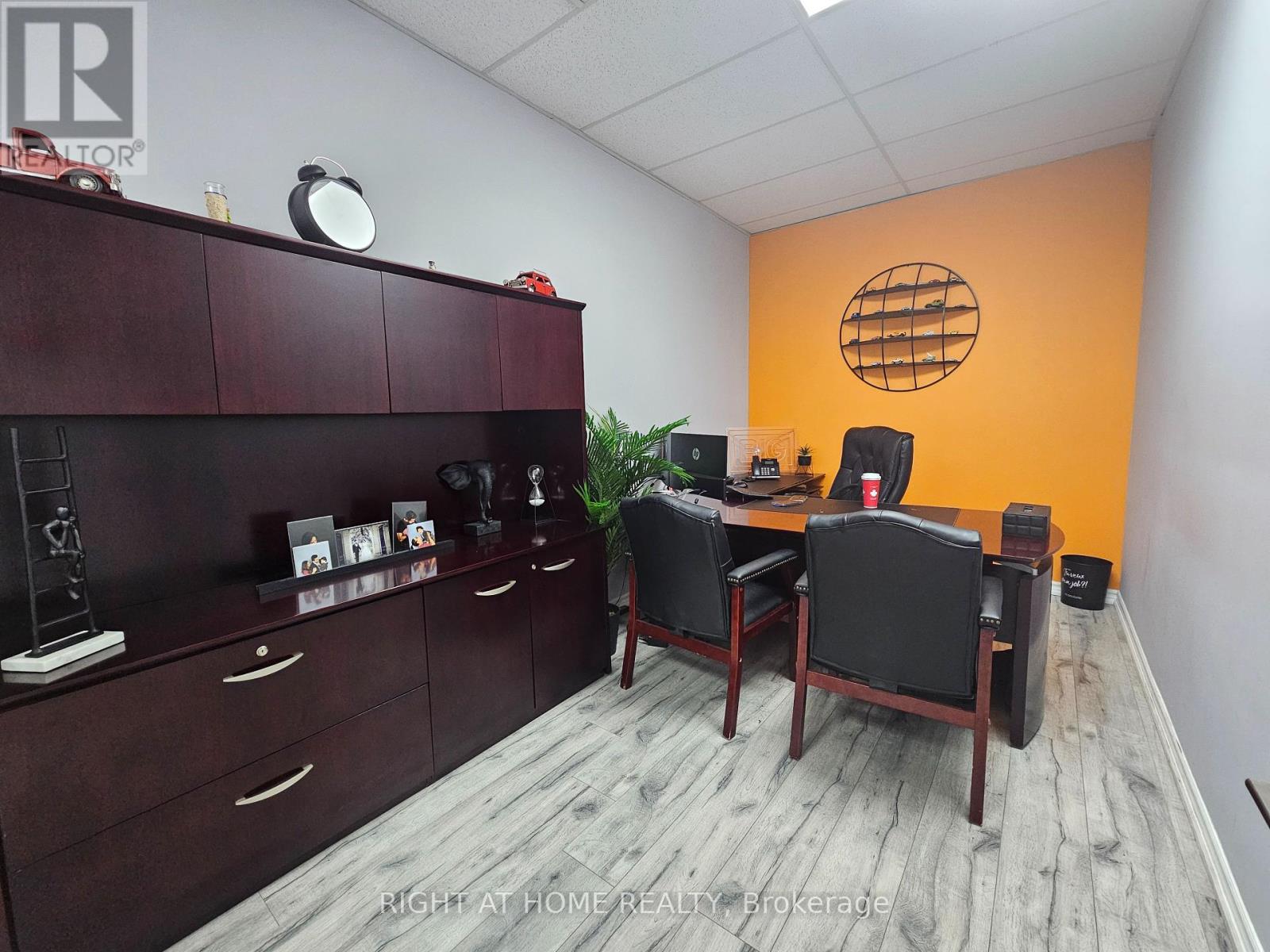 104 - 200 Bond Street W, Oshawa, Ontario  L1J 2L7 - Photo 8 - E12228023