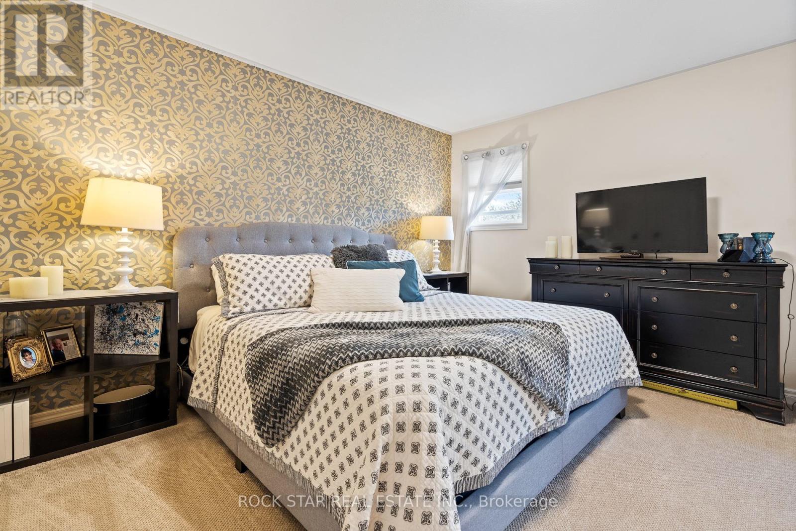 66 Tanner Drive, Pelham, Ontario  L0S 1E4 - Photo 16 - X12228056