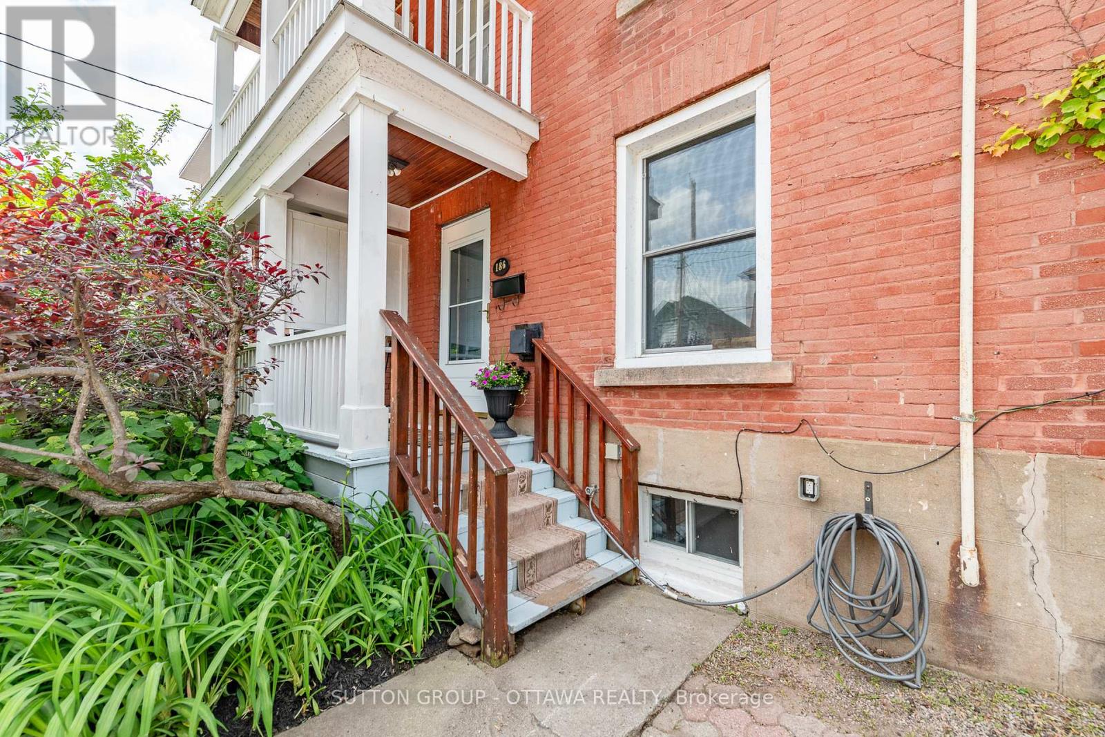 Property at 186 MCGILLIVRAY STREET image 3