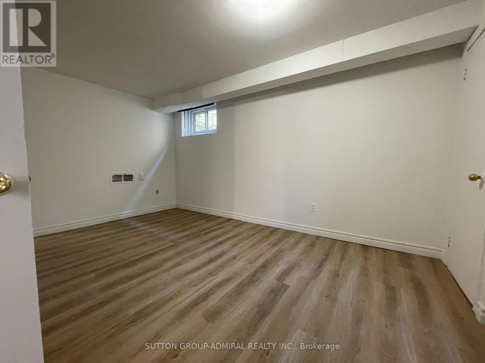 Property at 63 STEELES AVENUE image 3