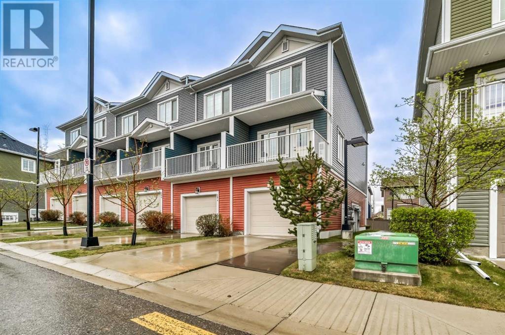 Property at 202 Evansridge Common NW image 1