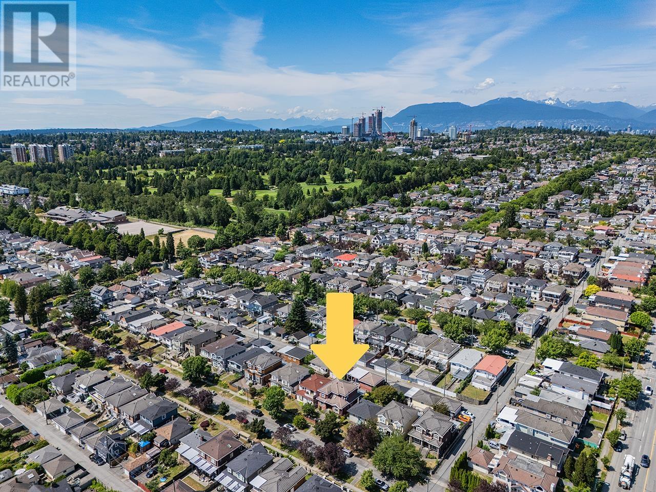 Property at 159 E 60TH AVENUE image 3