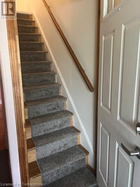 Property at 37 DUNDAS Street image 3