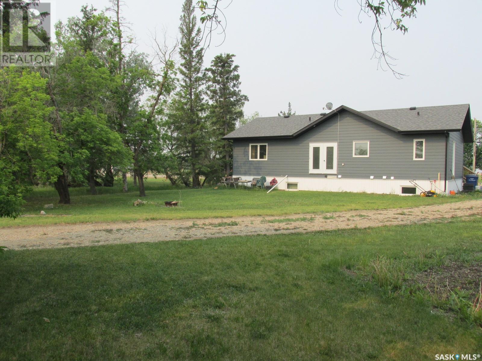 660 Park Road, Zenon Park, Saskatchewan  S0E 1W0 - Photo 4 - SK009503