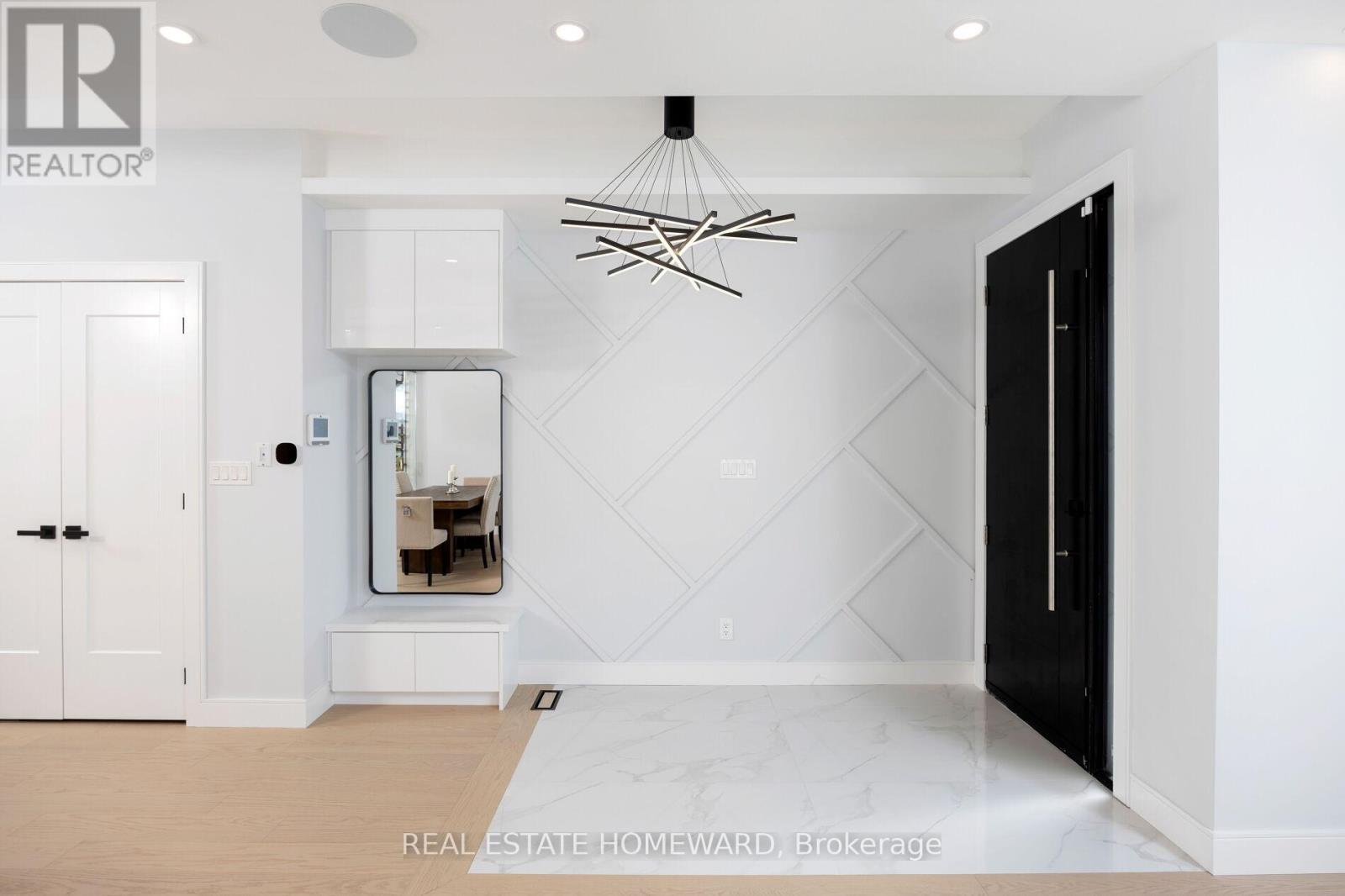 Property at 307 DELTA STREET image 3