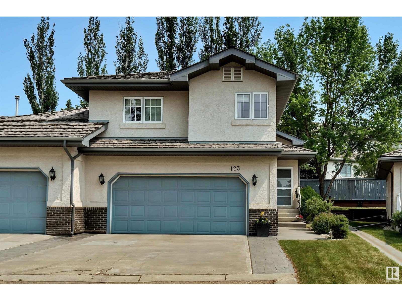 Property at #123 215 BLACKBURN E SW image 1