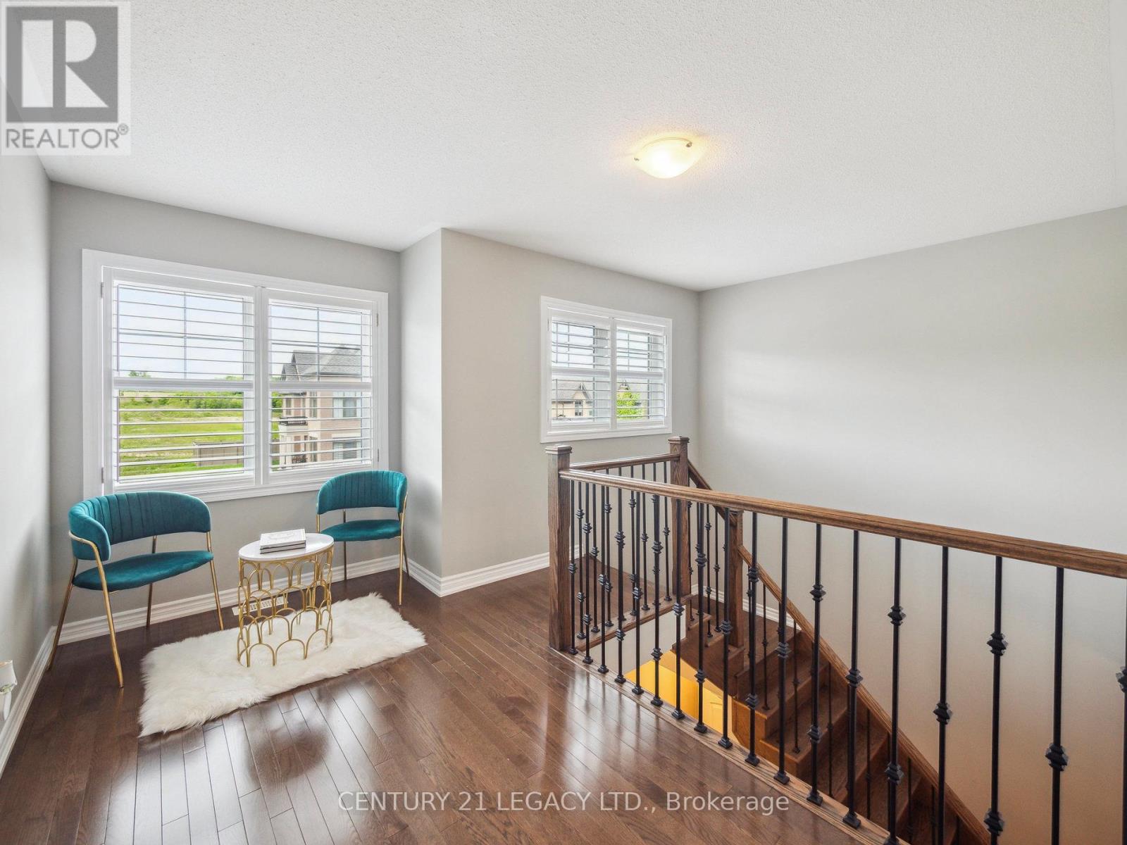 53 Chessington Avenue, East Gwillimbury, Ontario  L9N 0R5 - Photo 13 - N12228162