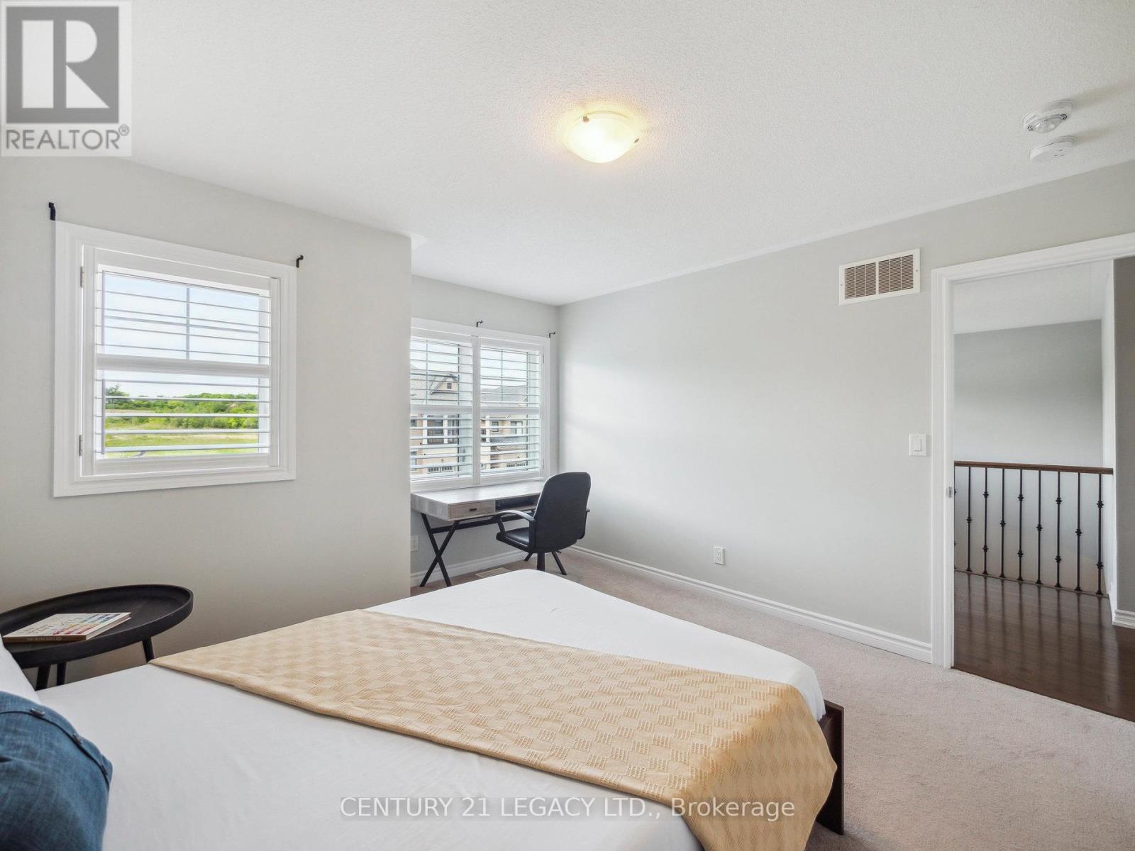 53 Chessington Avenue, East Gwillimbury, Ontario  L9N 0R5 - Photo 20 - N12228162