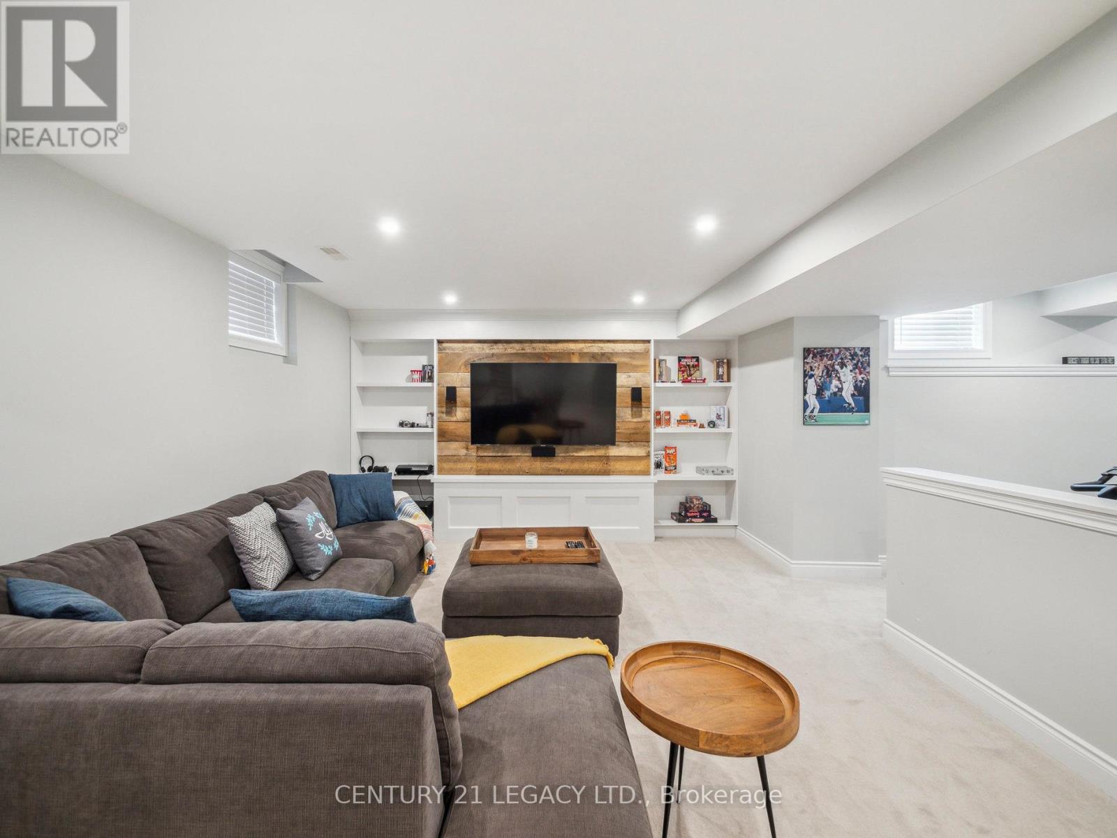 53 Chessington Avenue, East Gwillimbury, Ontario  L9N 0R5 - Photo 24 - N12228162