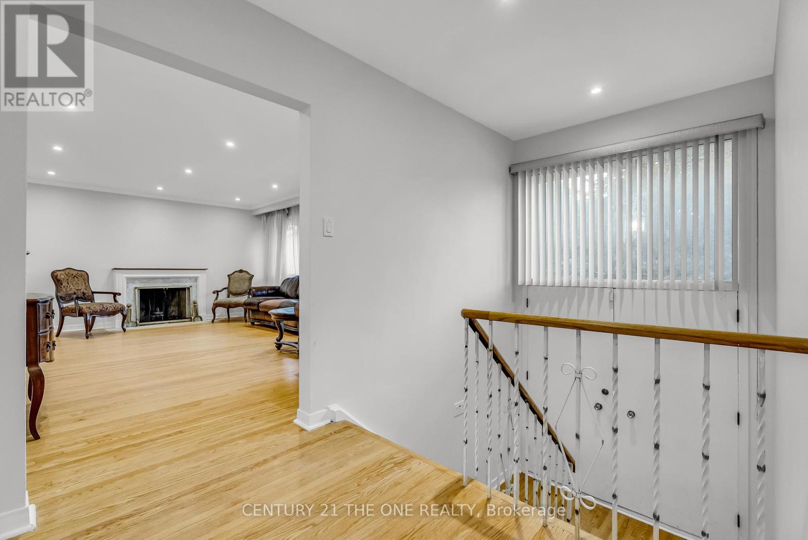 Property at 225 MAXOME AVENUE image 5