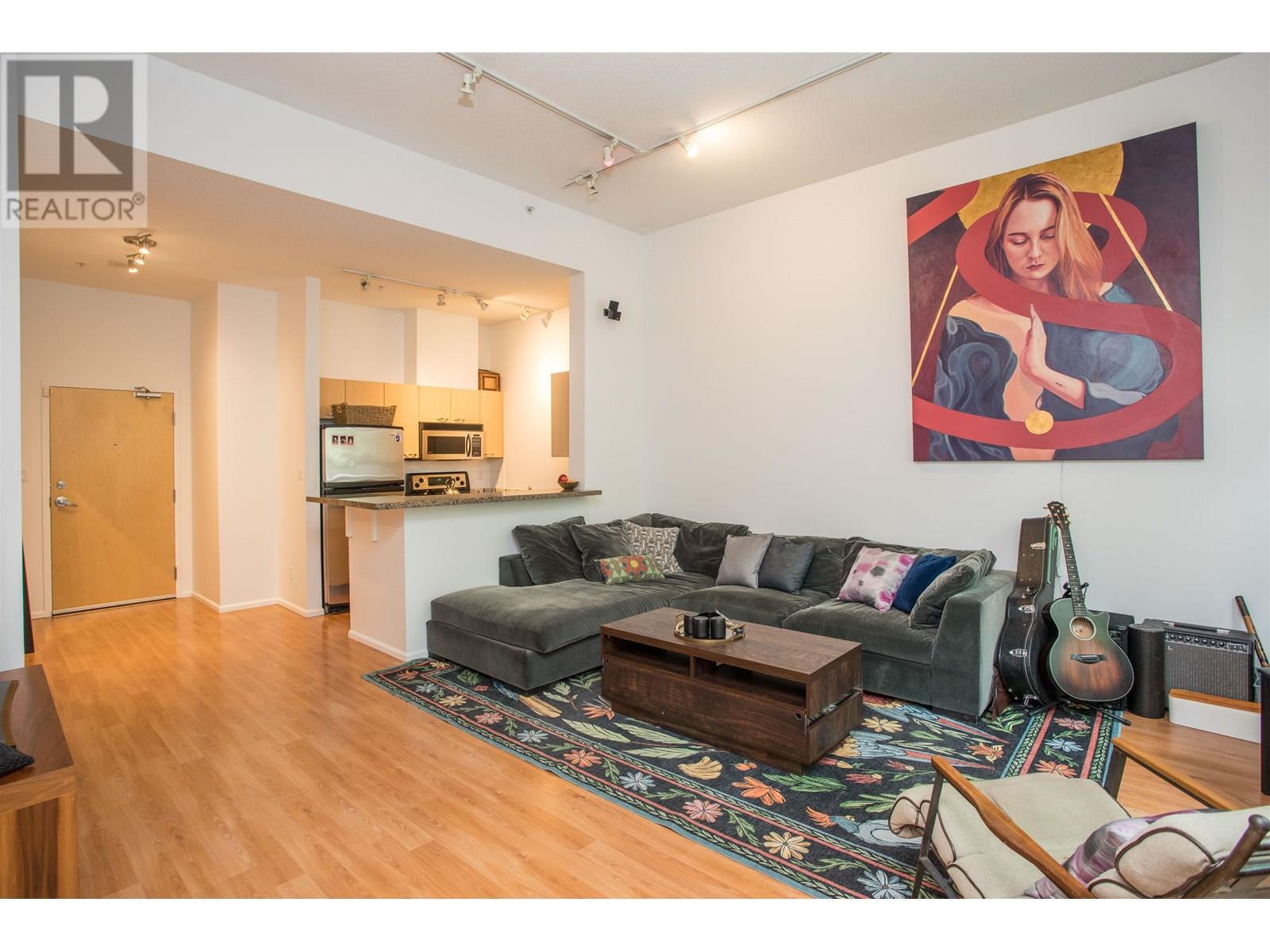 Property at TH8 707 BROUGHTON STREET image 1