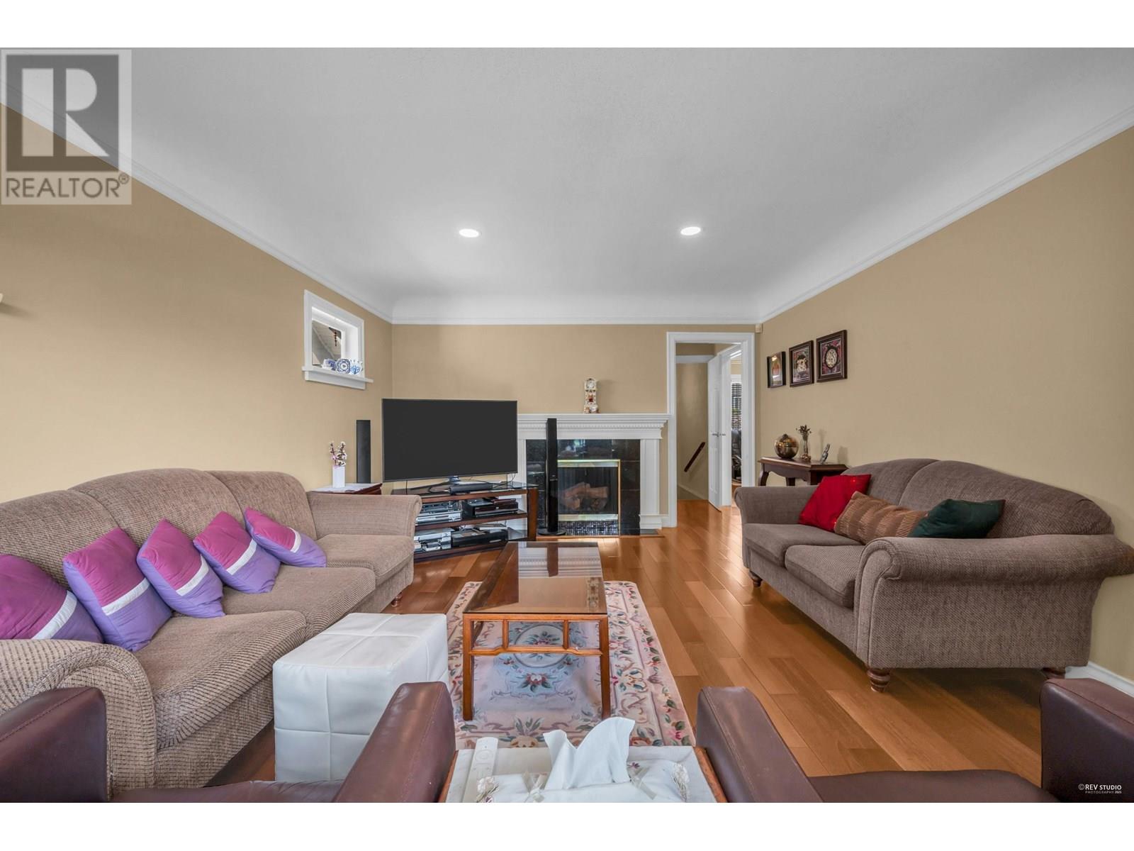 Property at 2785 W 20TH AVENUE image 5