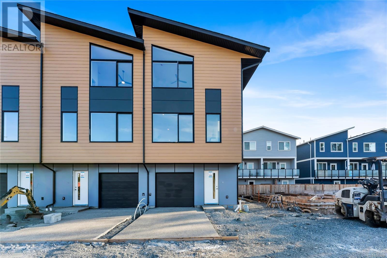 907 Vine Crt, langford, British Columbia V9C2V8