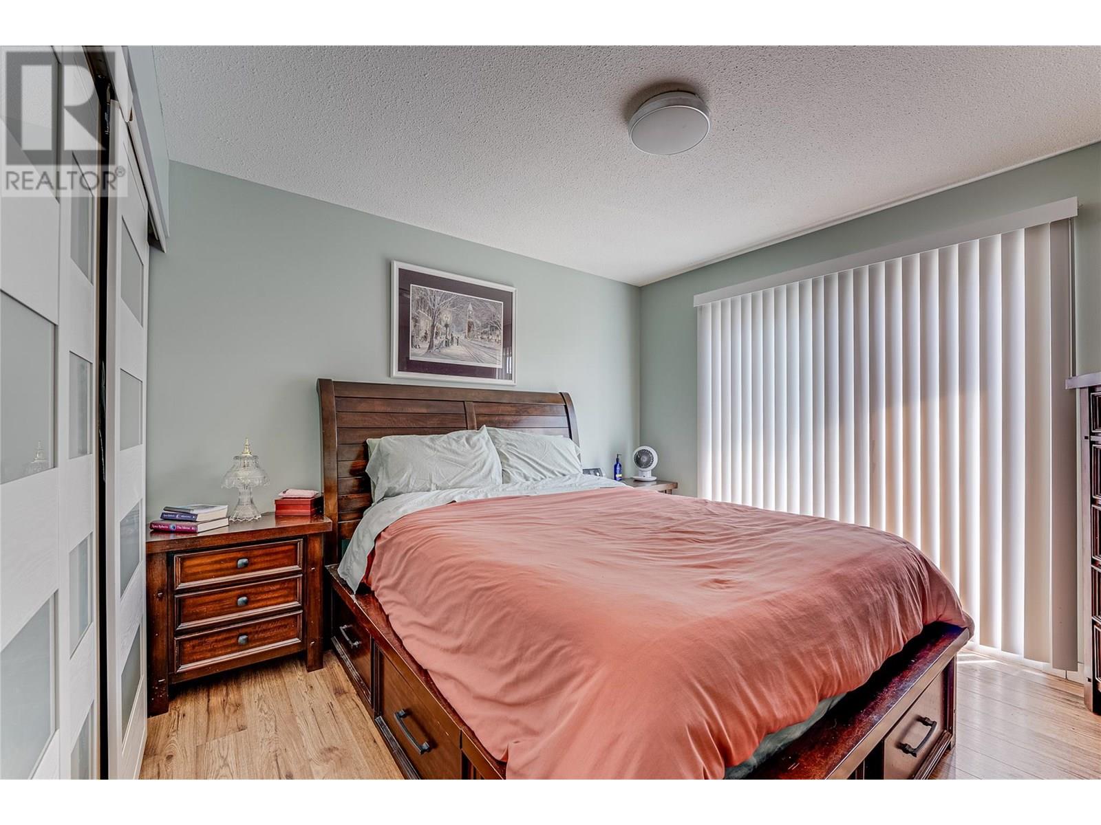 Property at 1603A 45 Street image 1