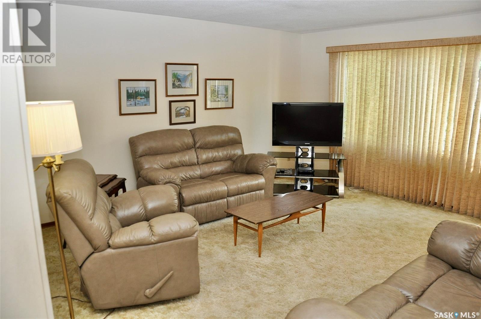 Property at 38 Leddy CRESCENT image 5