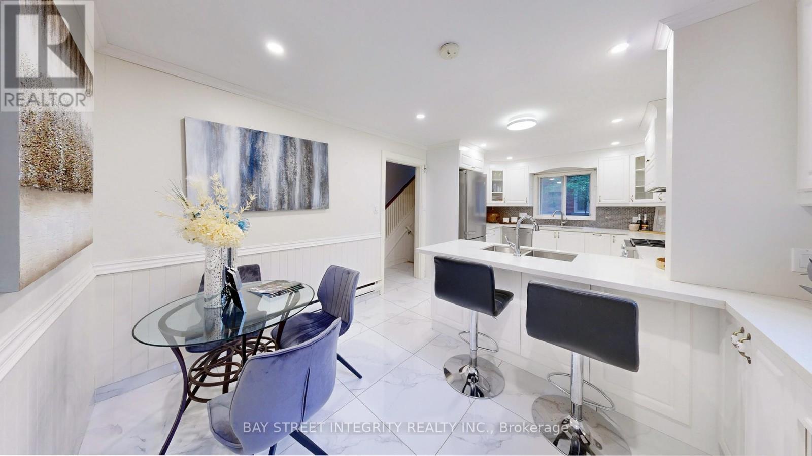 184 Heath Street W, Toronto, Ontario  M4V 1V2 - Photo 9 - C12228298