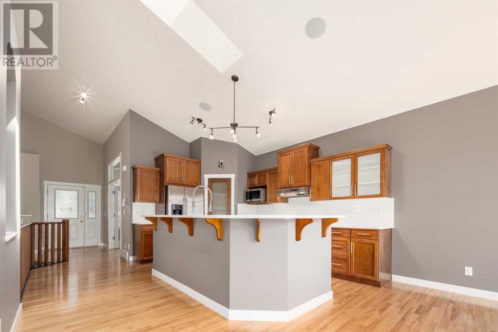 Property at 9 Royal Ridge Link NW image 5