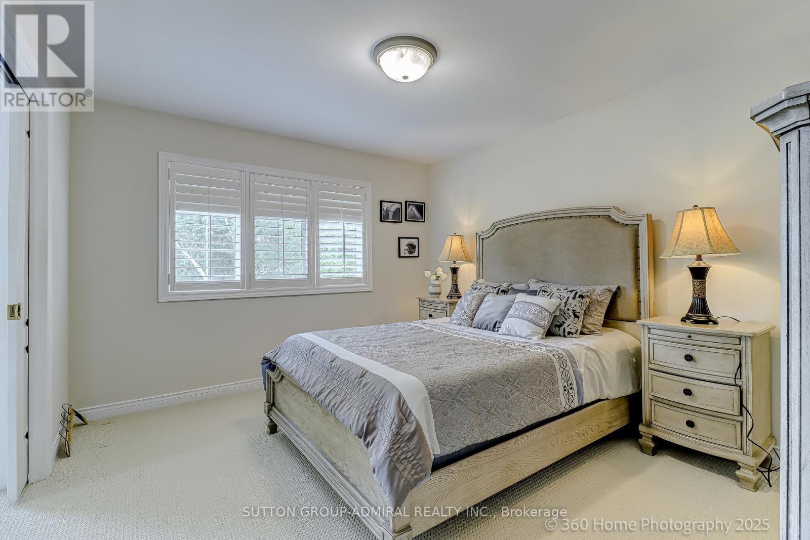 1591 Hampshire Crescent, Mississauga, Ontario  L5G 4S9 - Photo 16 - W12228223