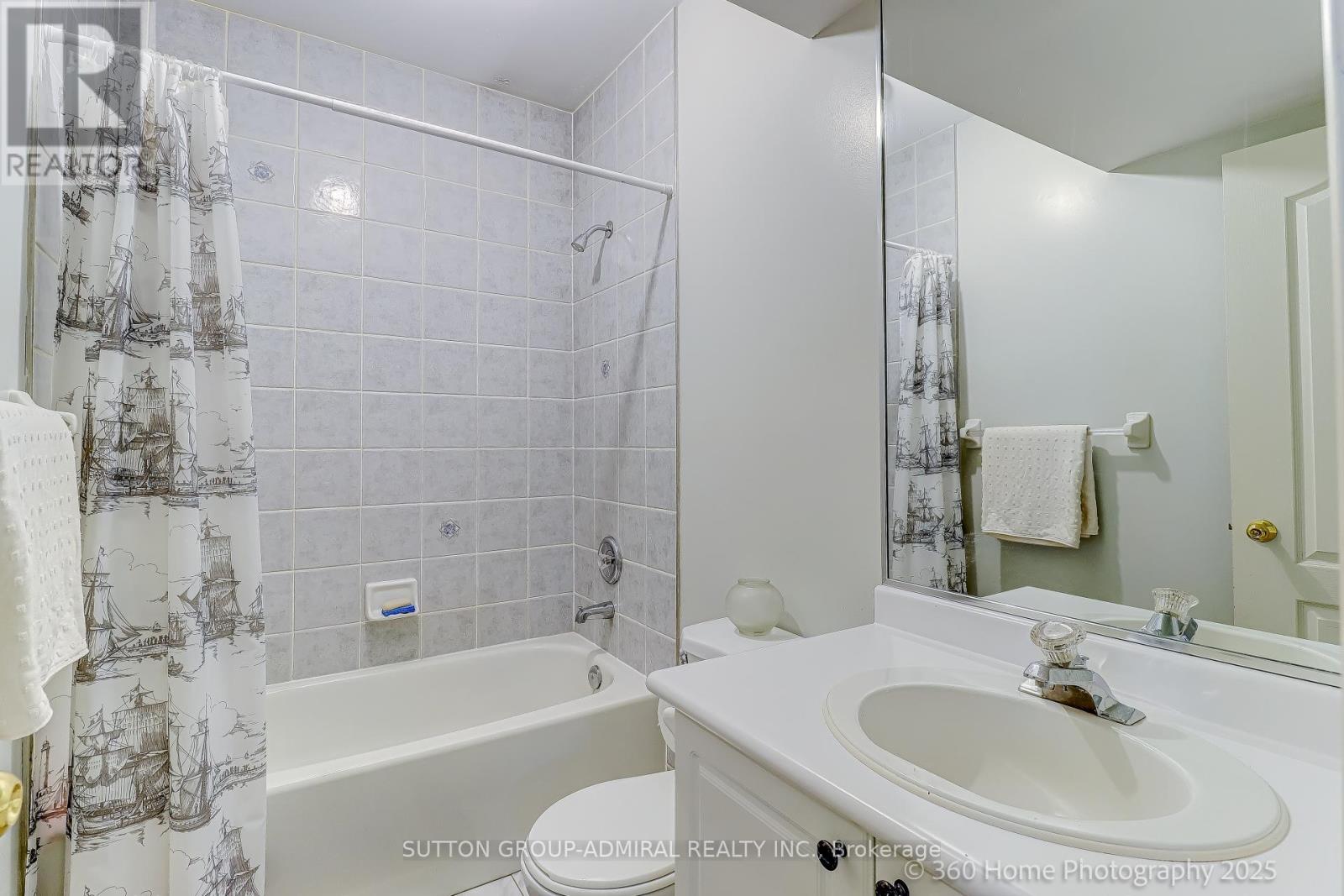 1591 Hampshire Crescent, Mississauga, Ontario  L5G 4S9 - Photo 20 - W12228223