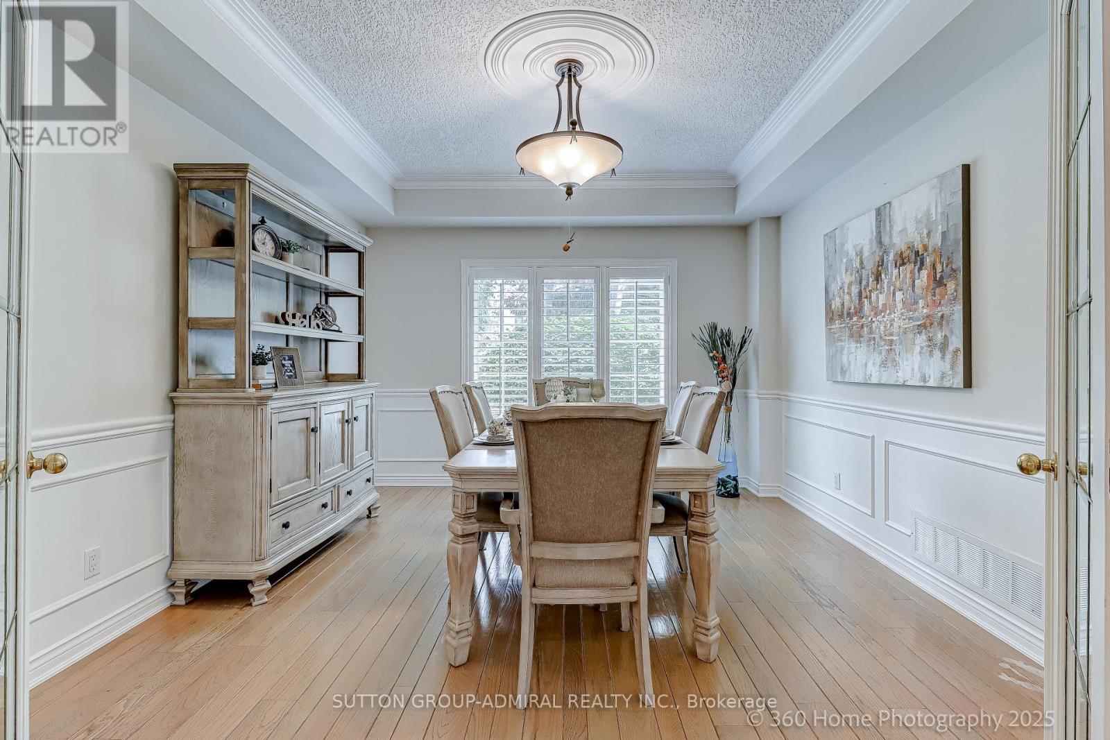 1591 Hampshire Crescent, Mississauga, Ontario  L5G 4S9 - Photo 8 - W12228223