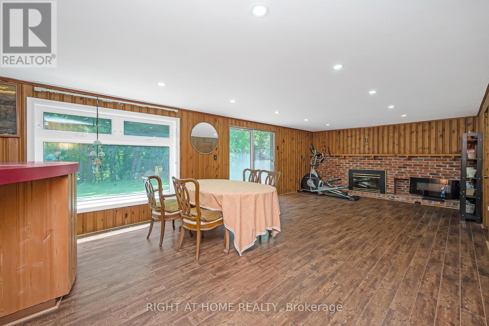 85 Robinhood Drive, Hamilton (Dundas), Ontario  L9H 4G2 - Photo 29 - X12228259