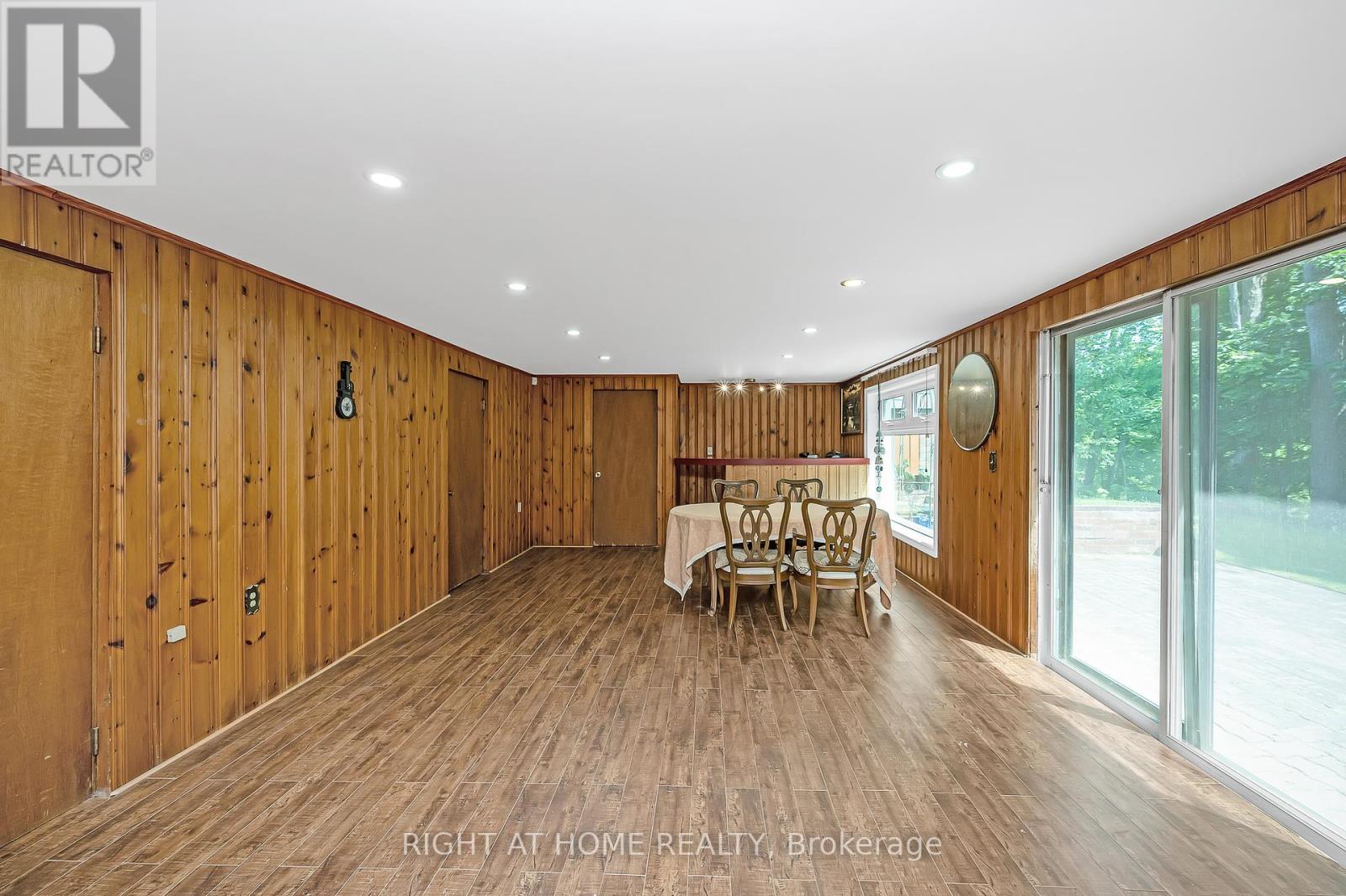 85 Robinhood Drive, Hamilton (Dundas), Ontario  L9H 4G2 - Photo 31 - X12228259