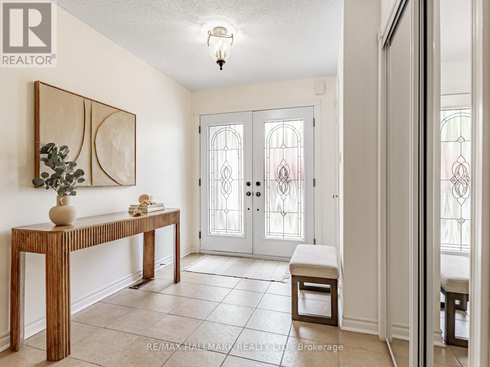 Property at 52 MISTLEFLOWER COURT image 4