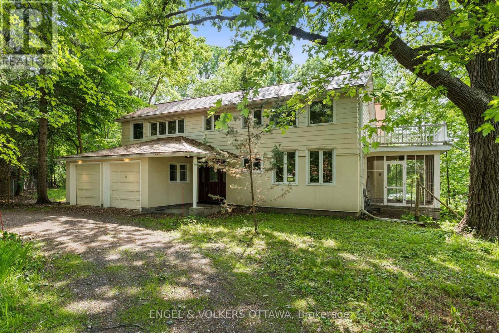 Property at 32 RYEBURN DRIVE image 1