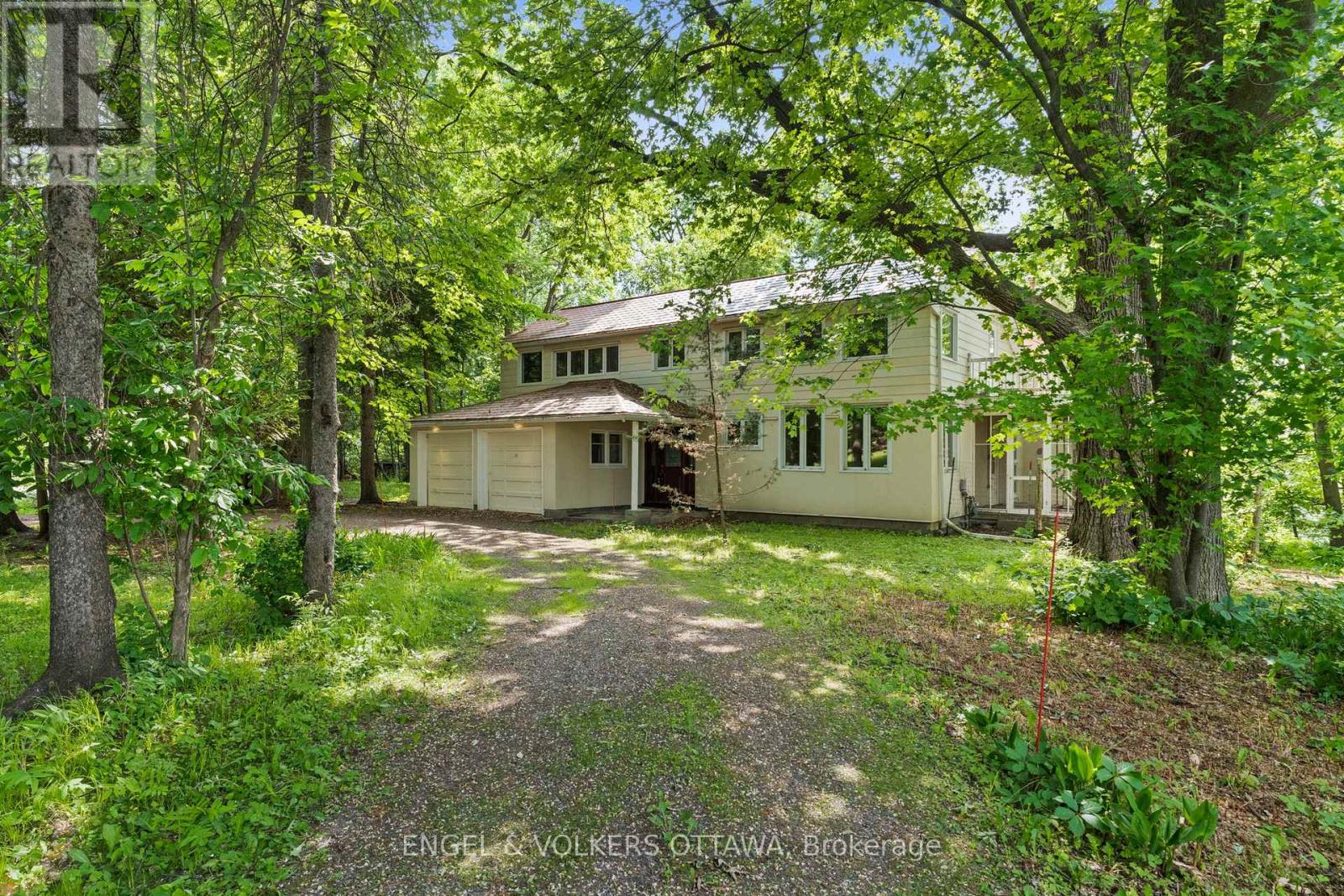 Property at 32 RYEBURN DRIVE image 2
