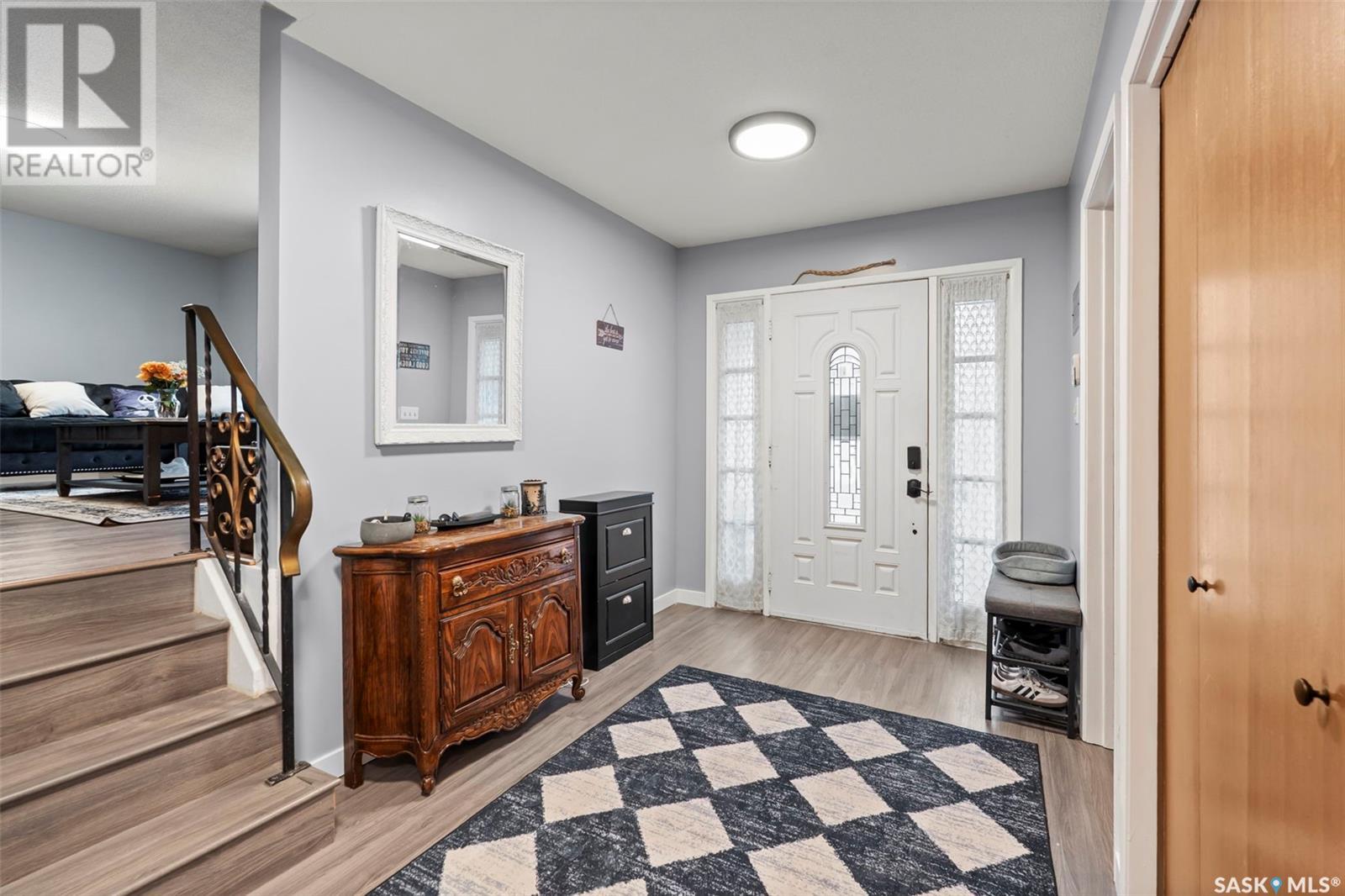 Property at 342 Anderson CRESCENT image 3