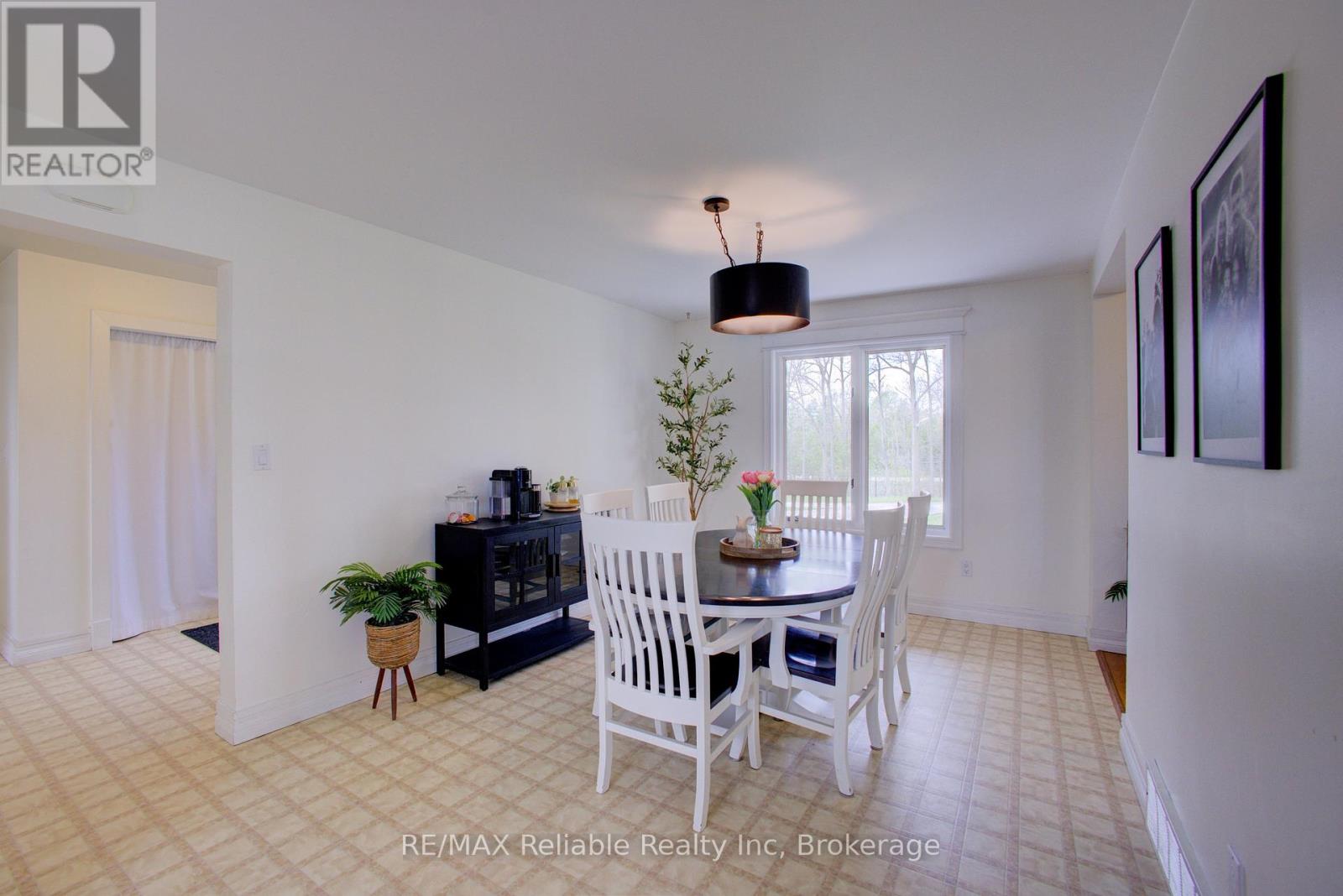 77260 Kinburn Line, Huron East, Ontario  N0K 1W0 - Photo 12 - X12127938