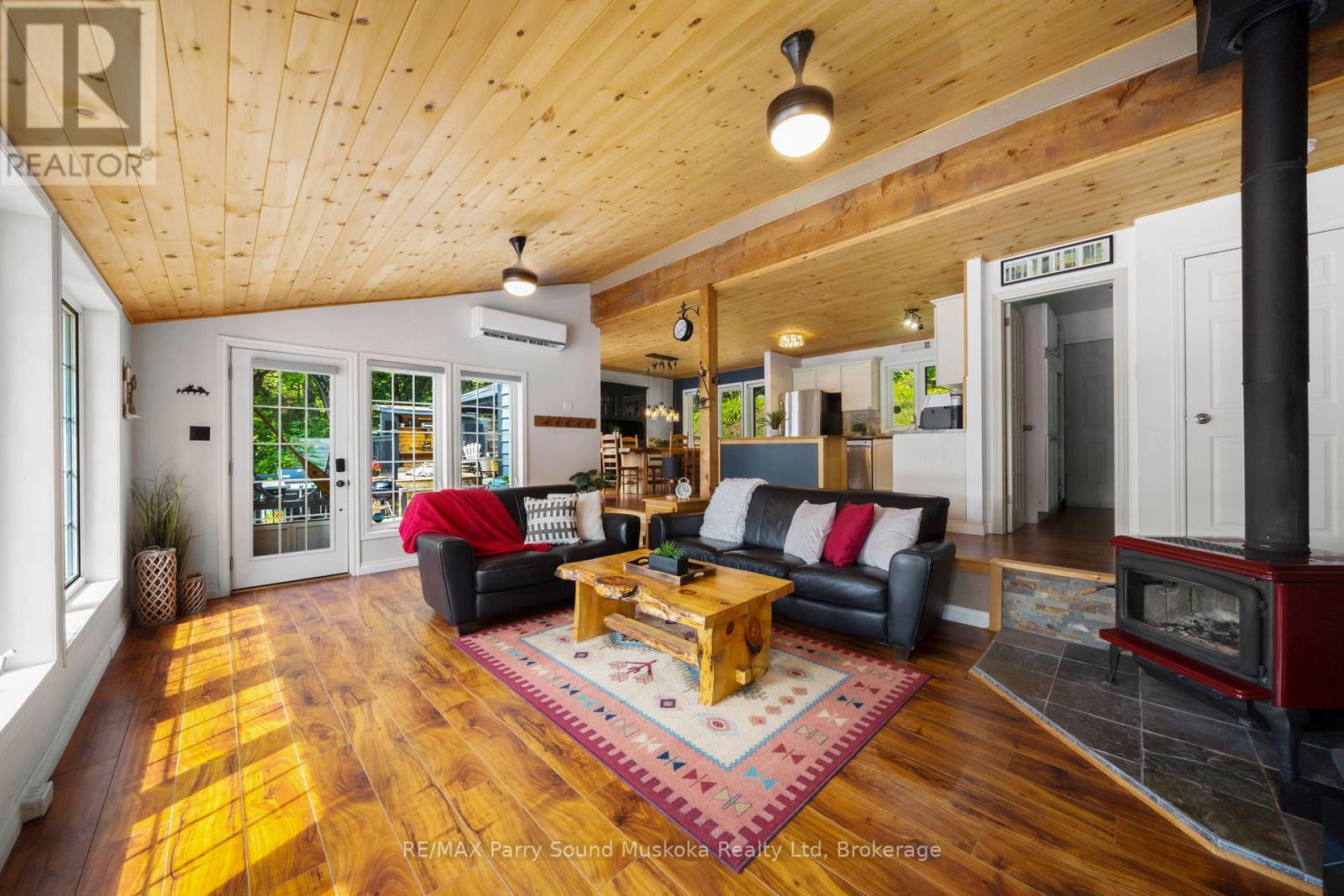 362 Healey Lake, The Archipelago, Ontario  P0G 1C0 - Photo 9 - X12221815