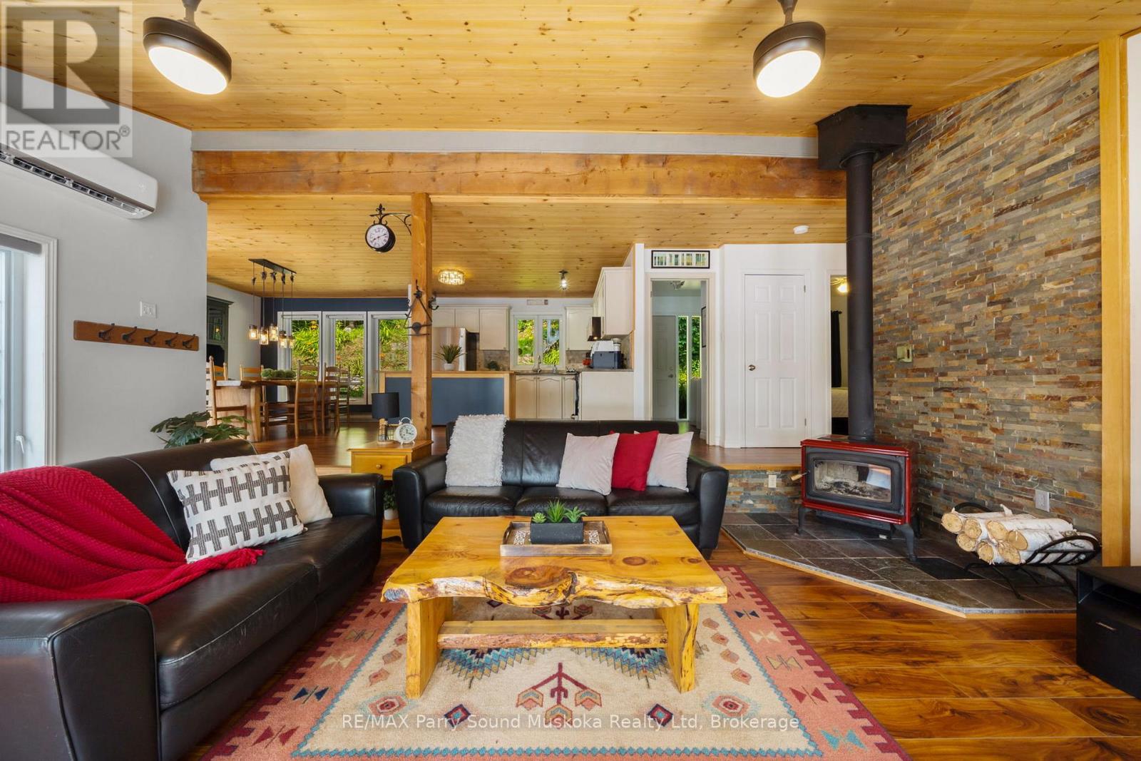 362 Healey Lake, The Archipelago, Ontario  P0G 1C0 - Photo 8 - X12221815