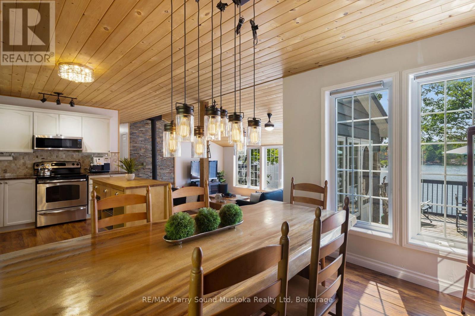 362 Healey Lake, The Archipelago, Ontario  P0G 1C0 - Photo 12 - X12221815