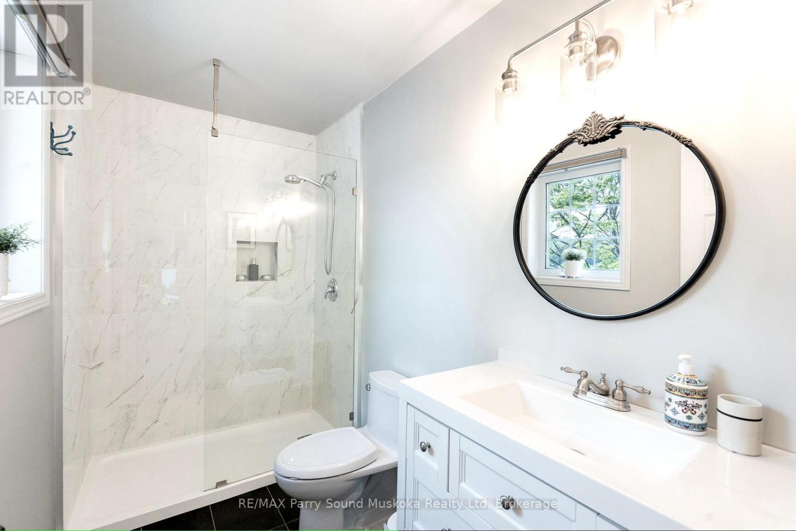 362 Healey Lake, The Archipelago, Ontario  P0G 1C0 - Photo 20 - X12221815