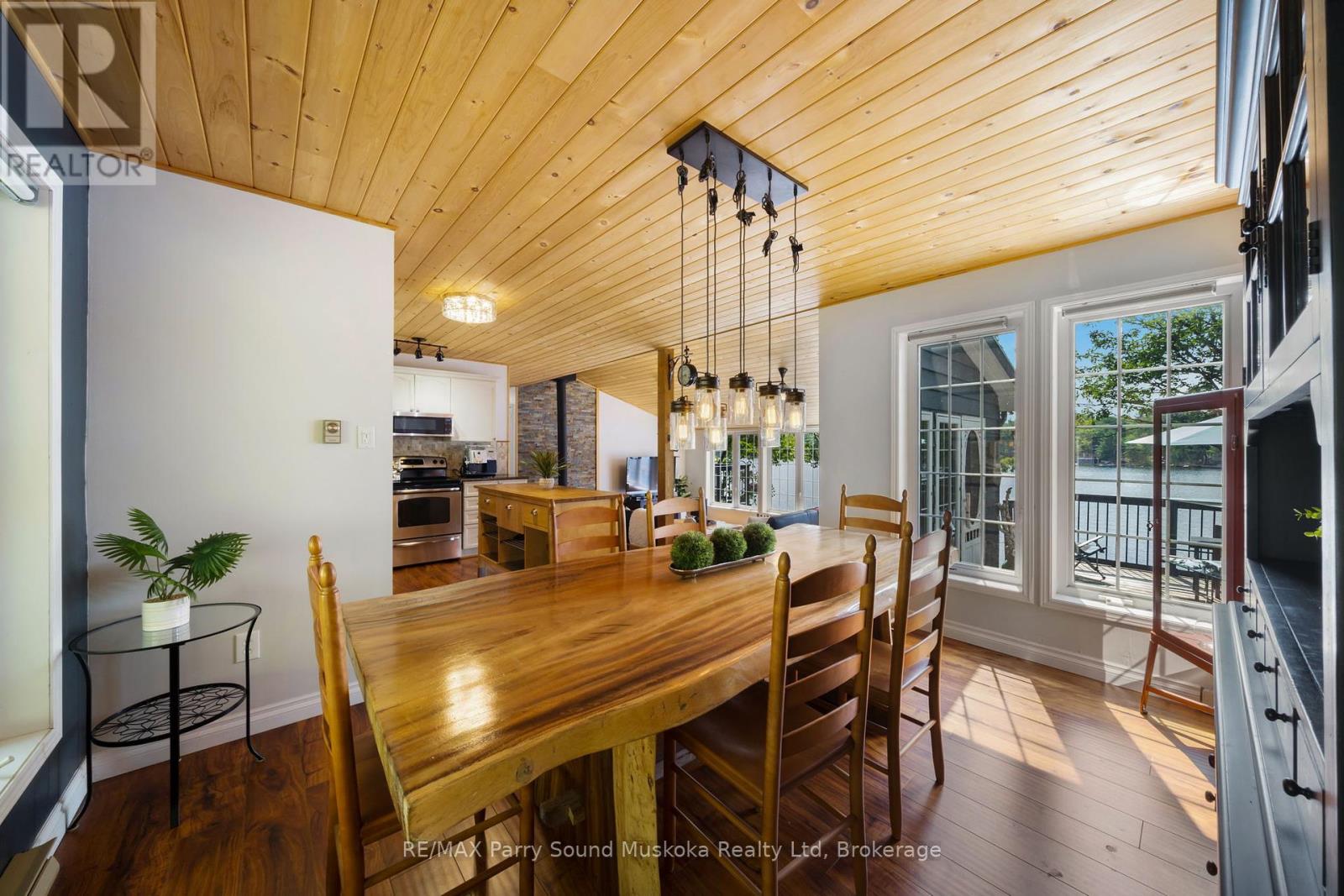 362 Healey Lake, The Archipelago, Ontario  P0G 1C0 - Photo 13 - X12221815