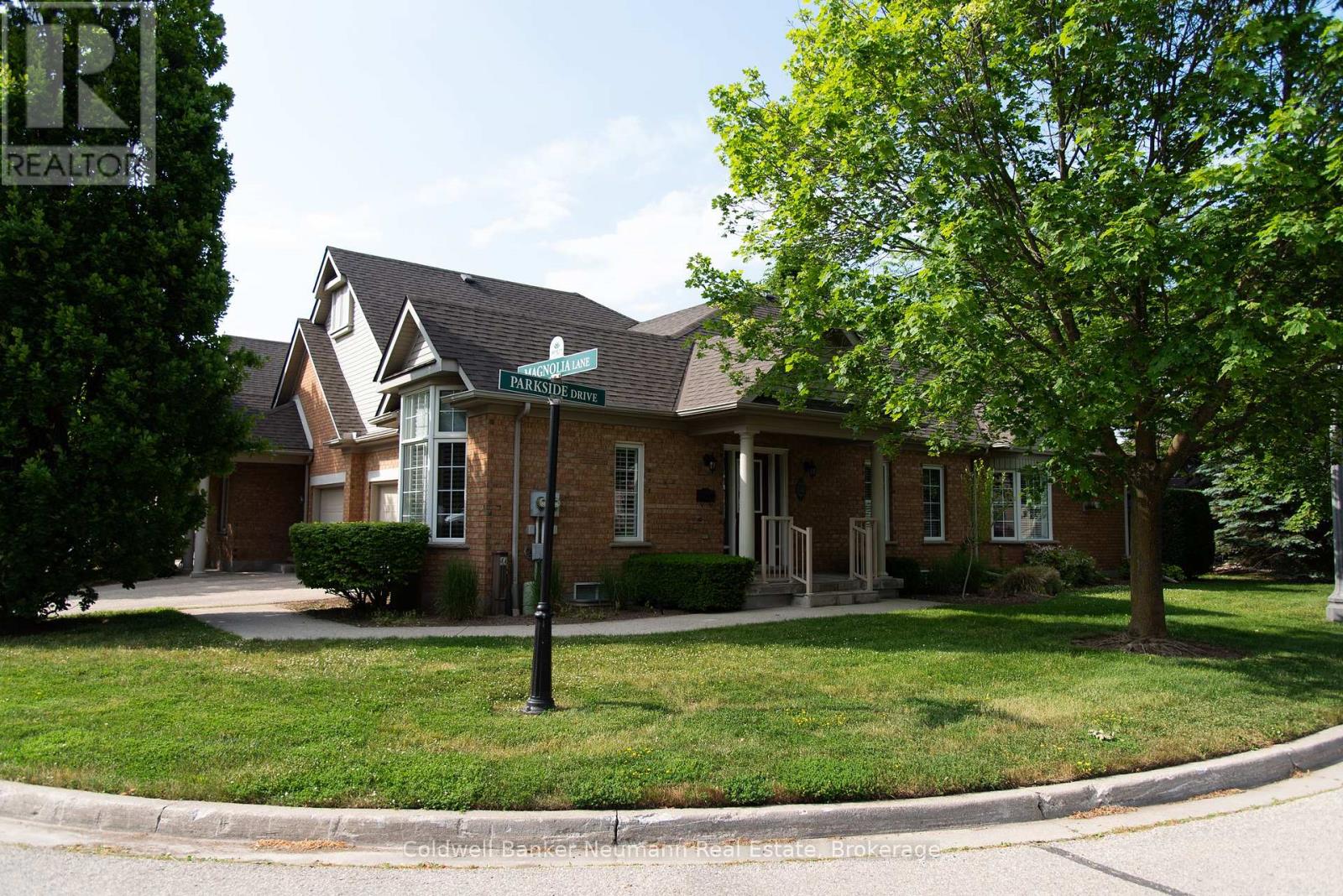 Property at 22 MAGNOLIA LANE image 1